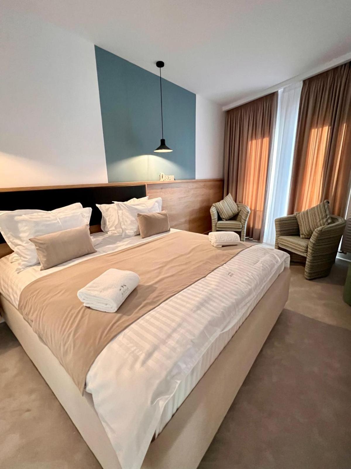Montan-Aparthotel Predeal Bagian luar foto